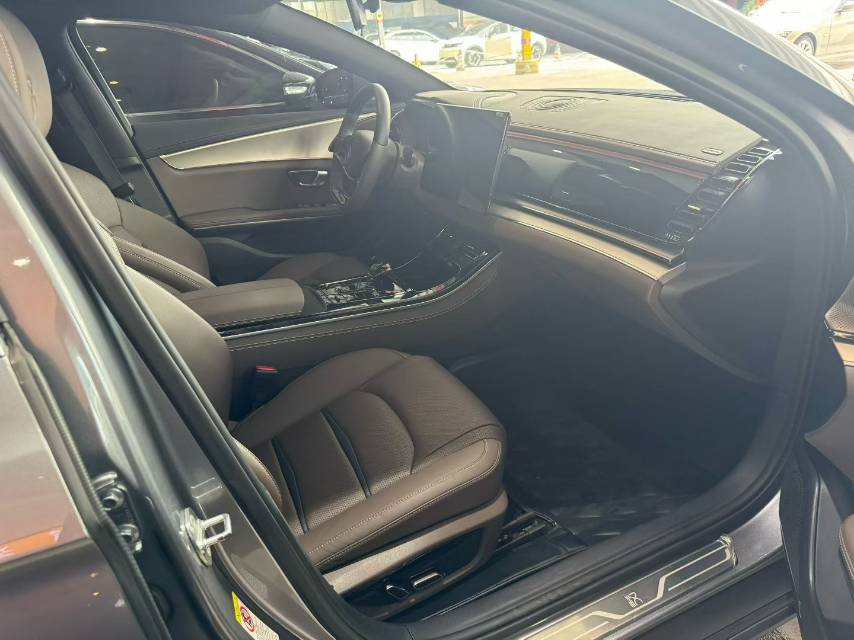 2022 #8 2022 car image #8