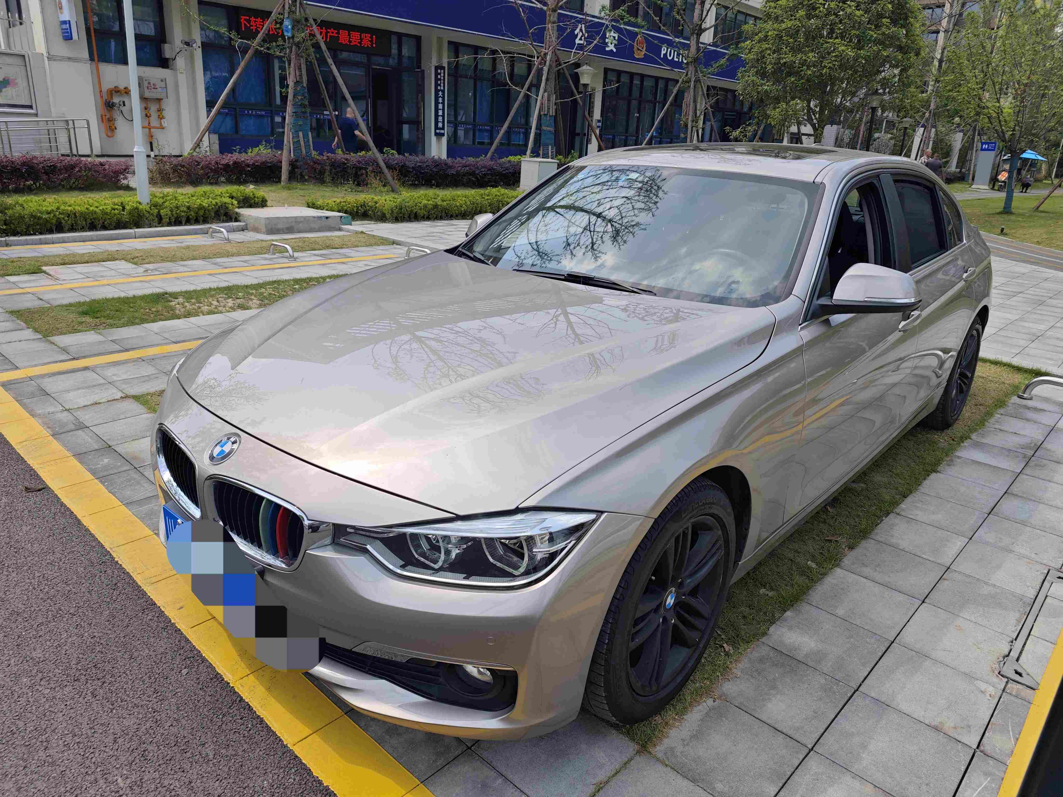 BMW 3 Series 2017 #2 BMW 3 Series 2017 car image #2