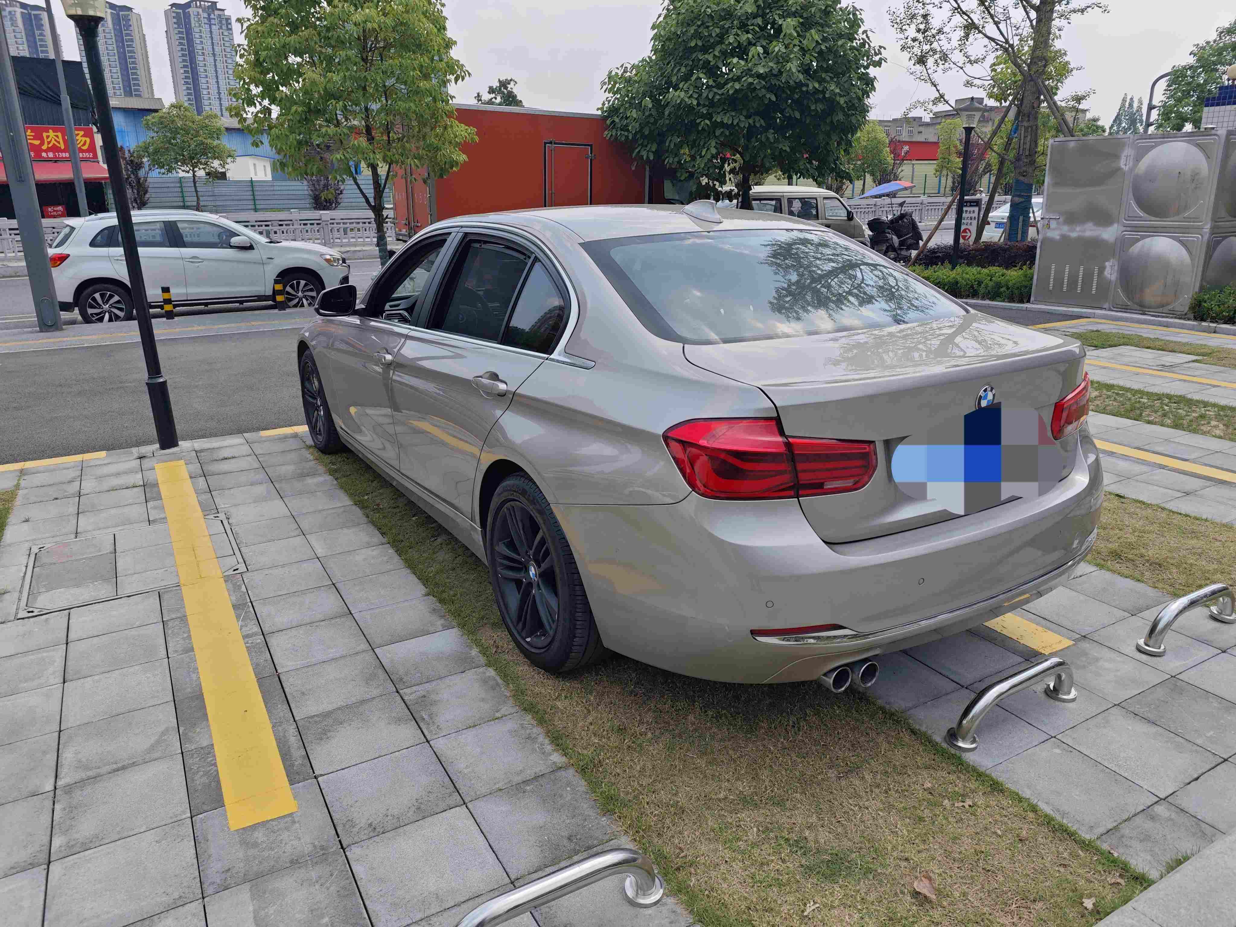 BMW 3 Series 2017 #9 BMW 3 Series 2017 car image #9