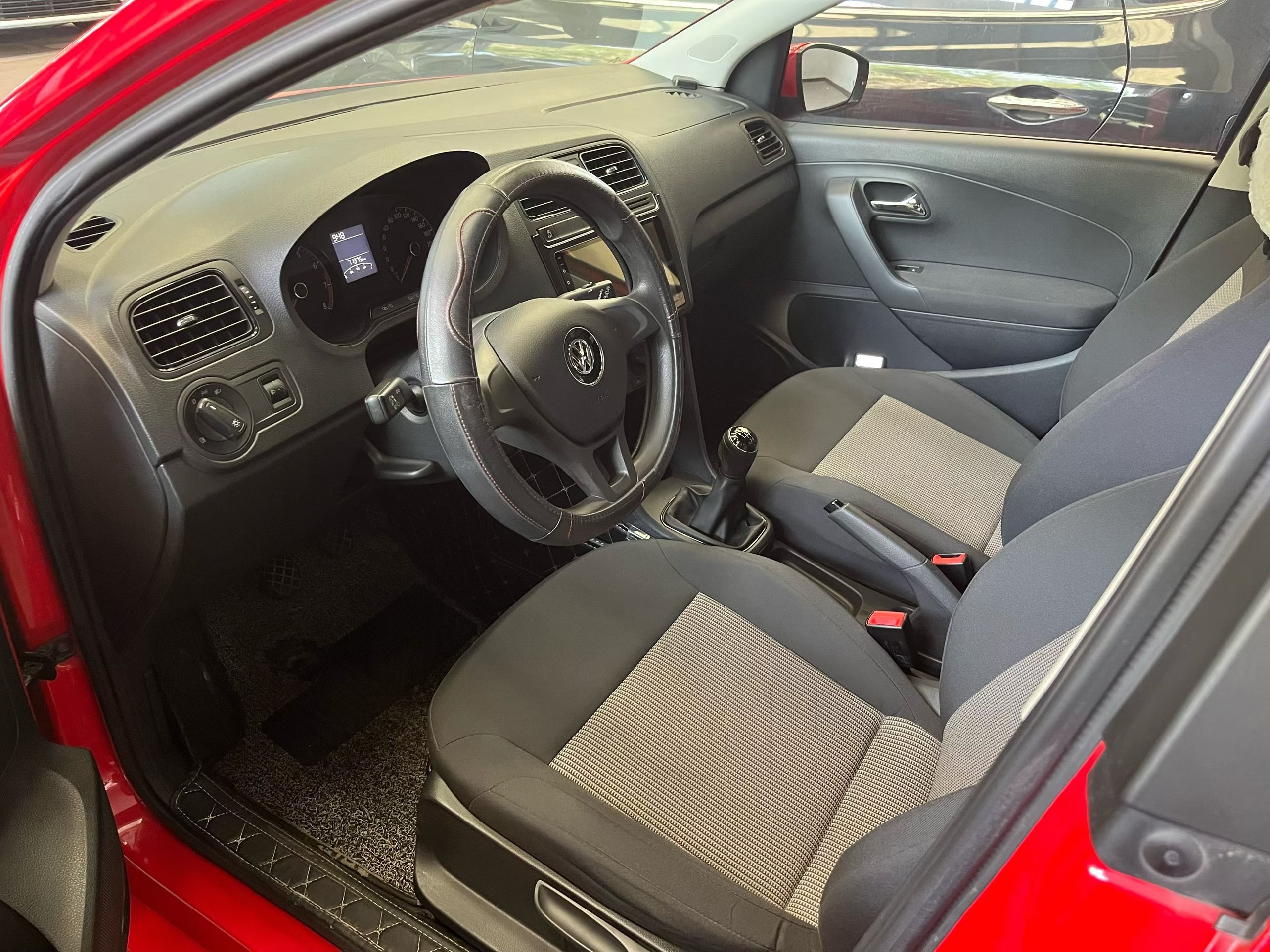 Volkswagen Polo 2019 #8 Volkswagen Polo 2019 car image #8
