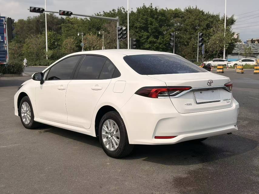 Toyota Corolla 2021 car image #9