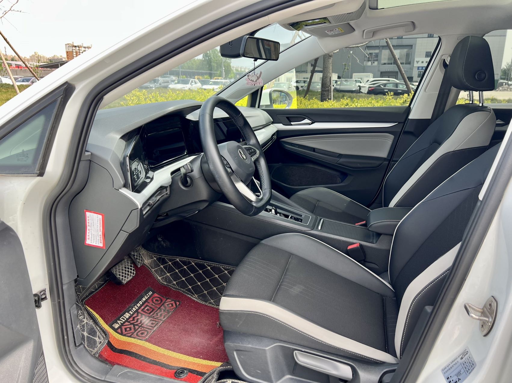 Volkswagen Golf 2021 car image #10