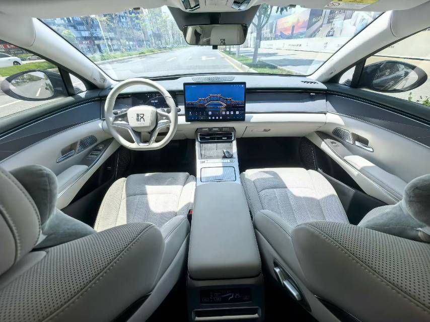 BYD Han 2025 #7 BYD Han 2025 car image #7