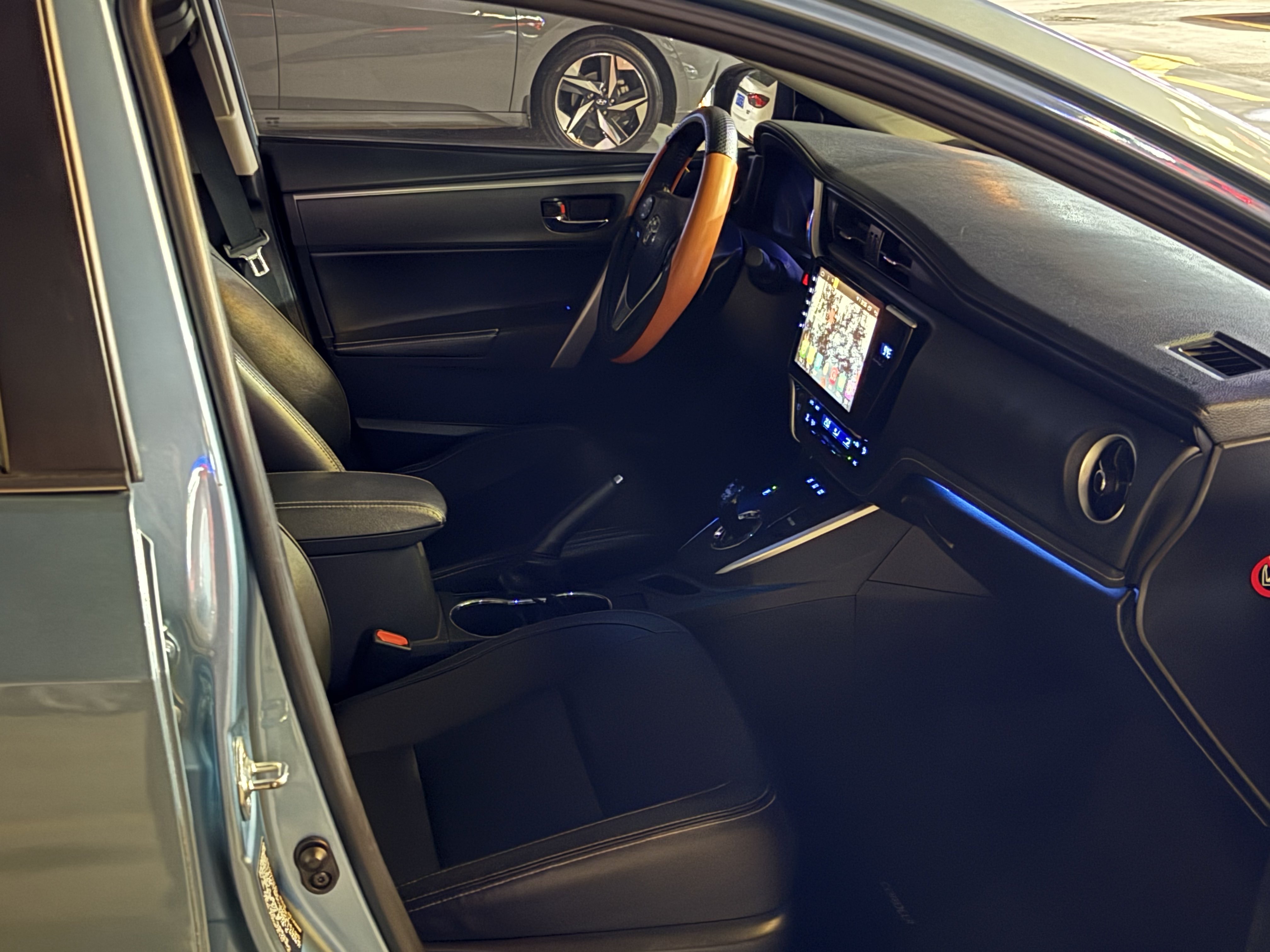 Toyota Corolla 2017 car image #9
