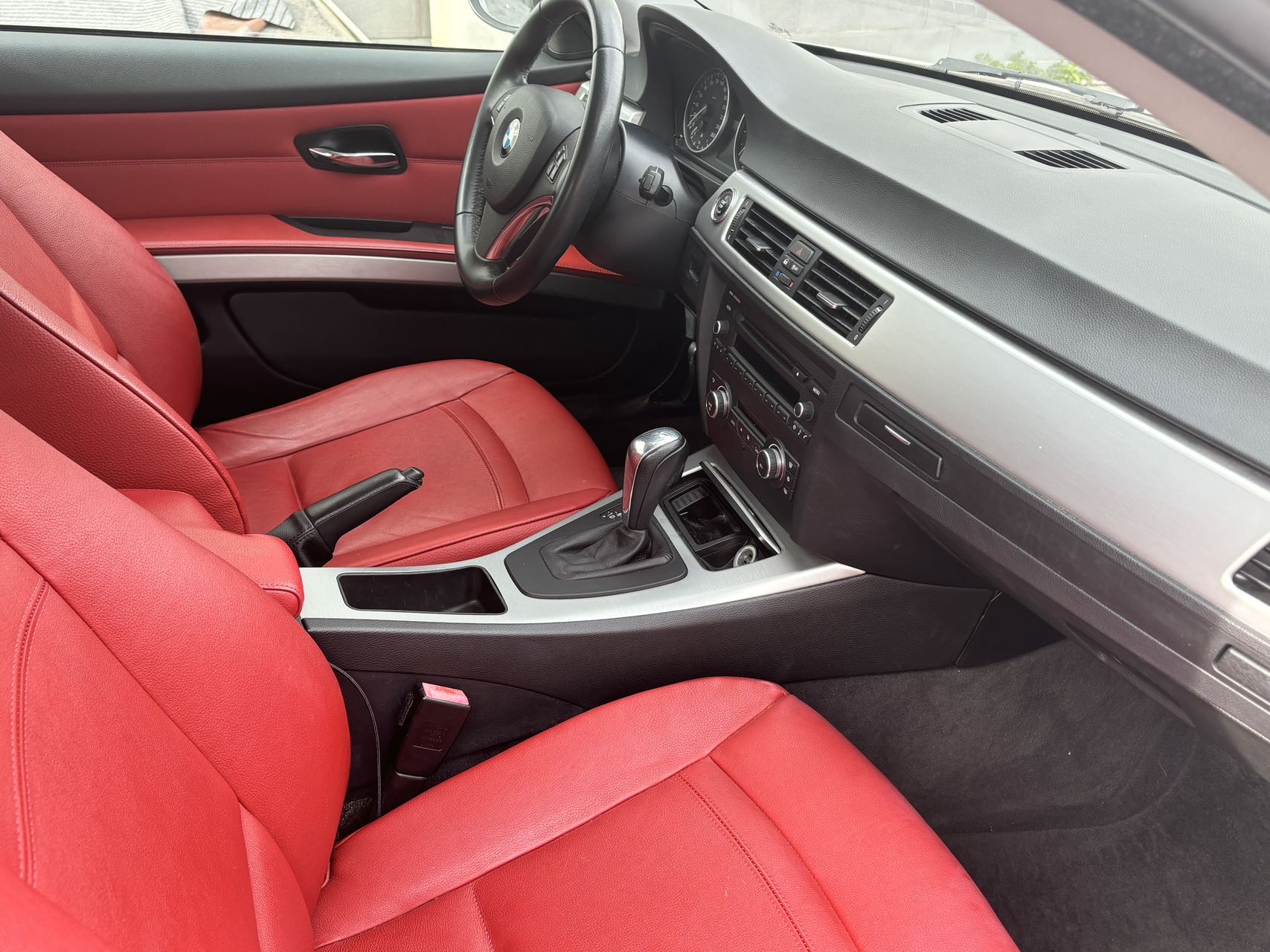BMW 3 Series (Imported) 2012 car image #10