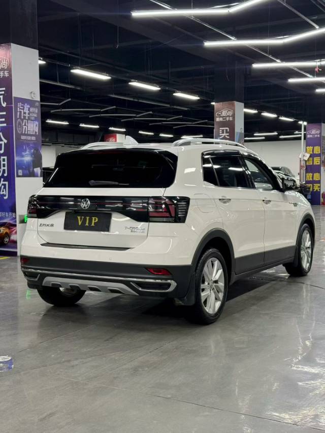 Volkswagen T-Cross 2020 #9 Volkswagen T-Cross 2020 car image #9
