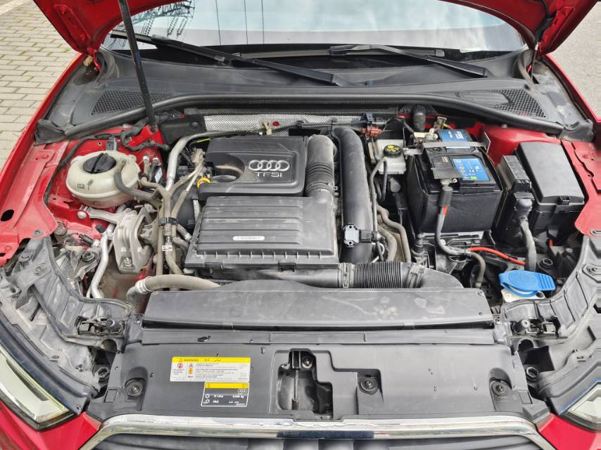 Audi A3 2018 car image #8