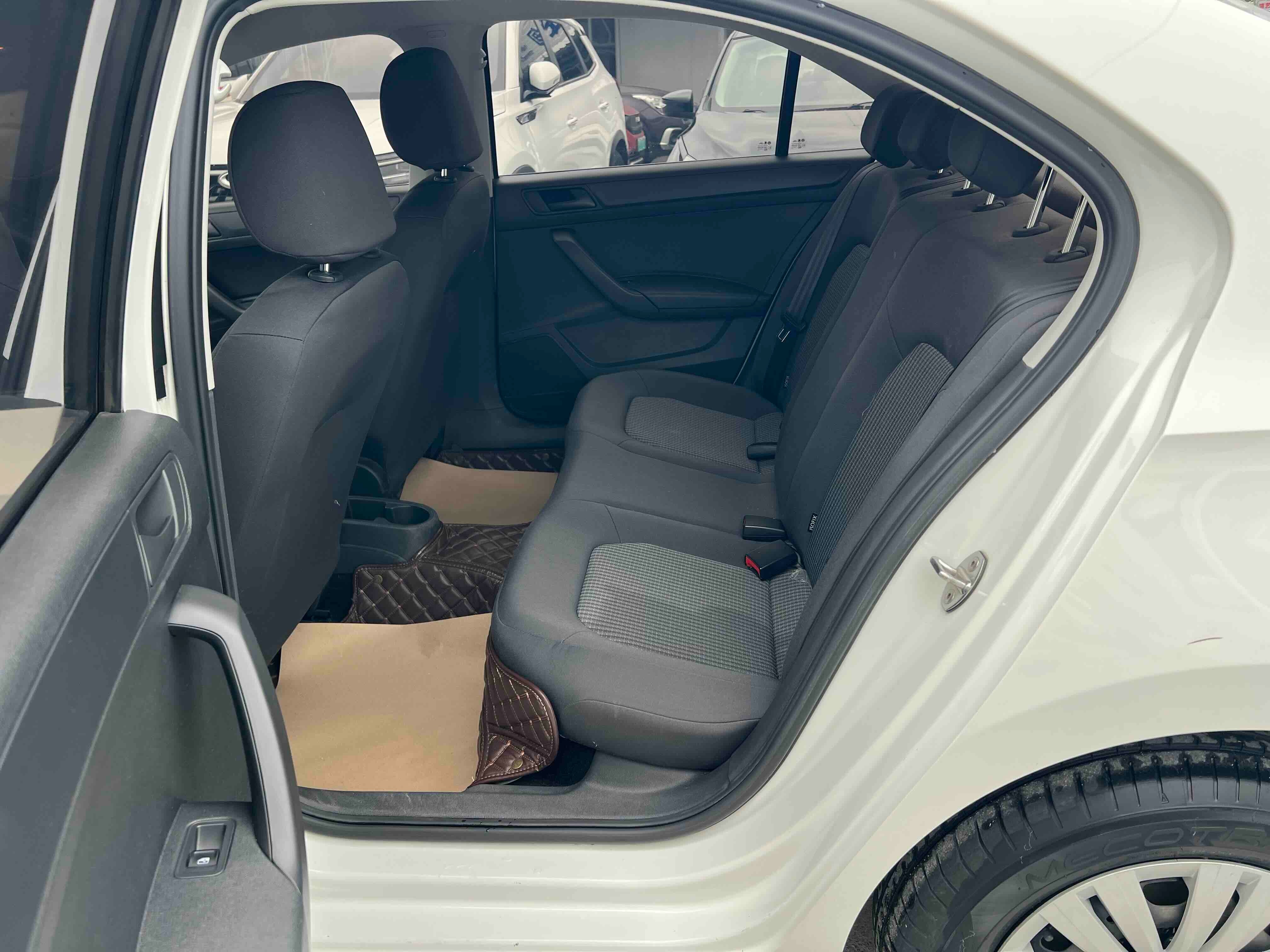 Volkswagen Santana 2020 car image #8