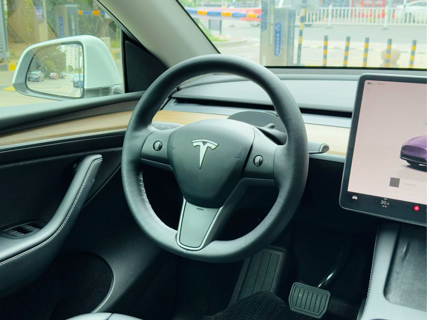 Tesla Model Y 2022 #13 Tesla Model Y 2022 car image #13