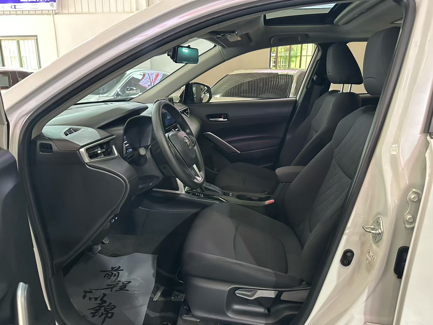 Toyota Corolla Cross 2022 immagine di auto #6