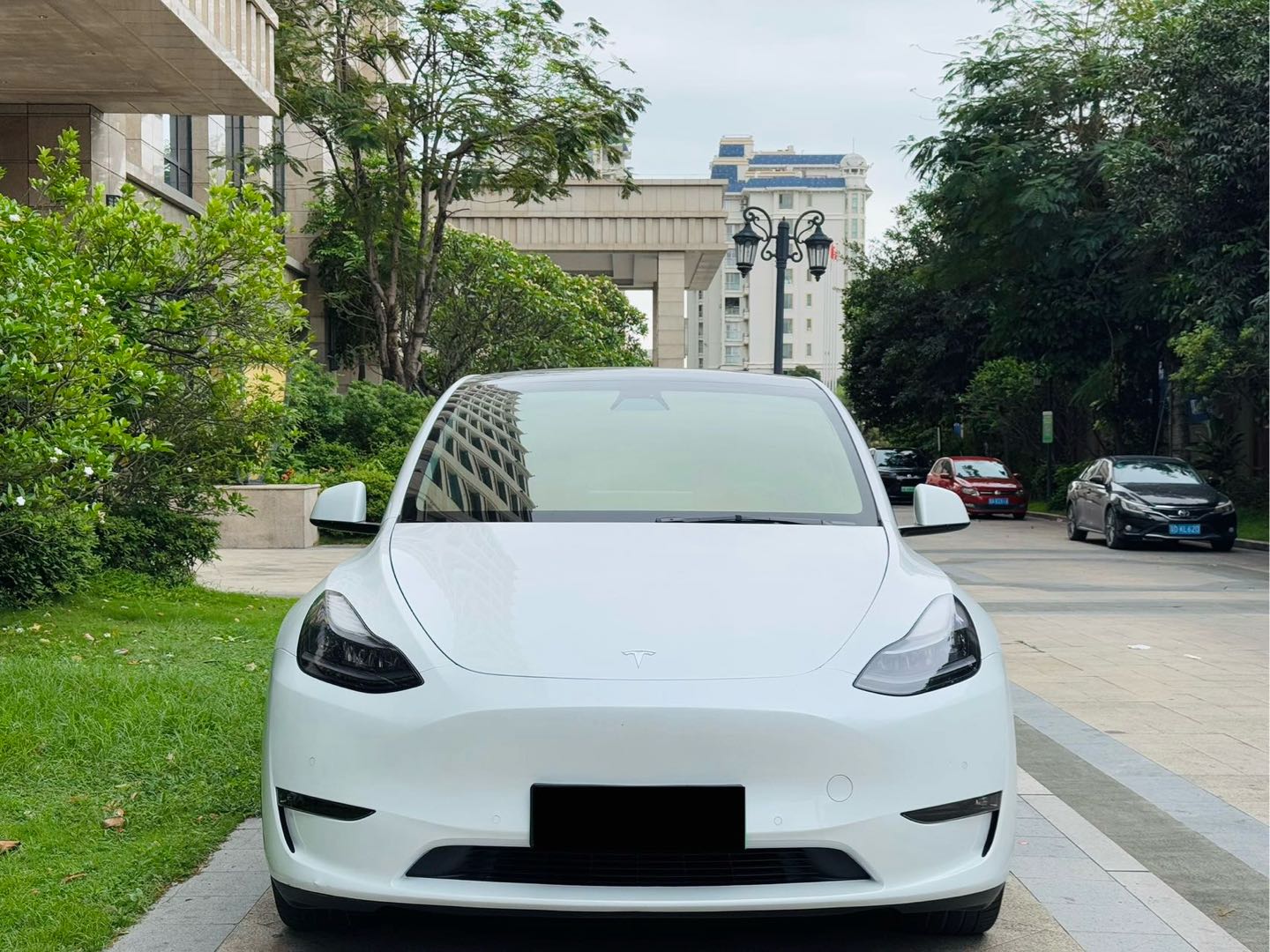 Tesla Model Y 2022 #4 Tesla Model Y 2022 car image #4