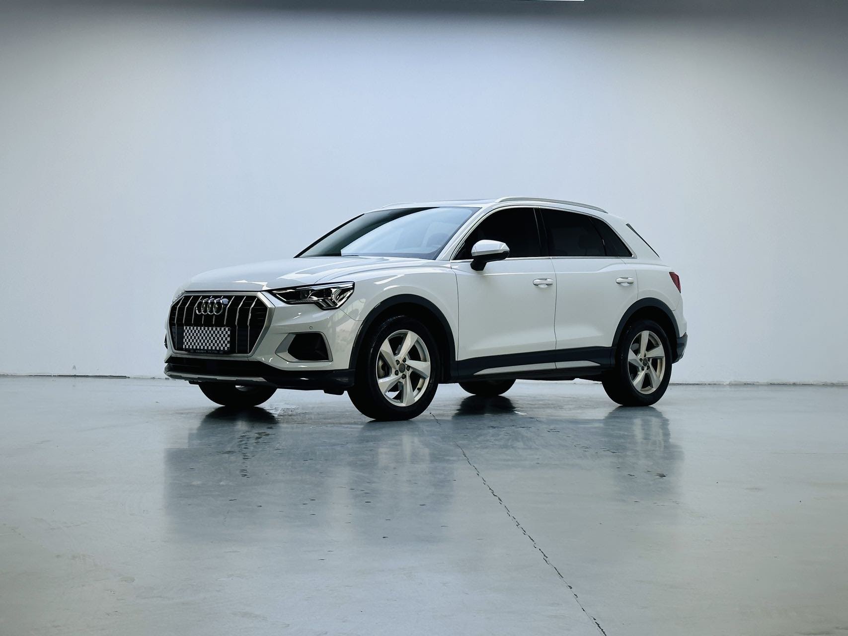 Audi Q3 2019 #2 Audi Q3 2019 car image #2