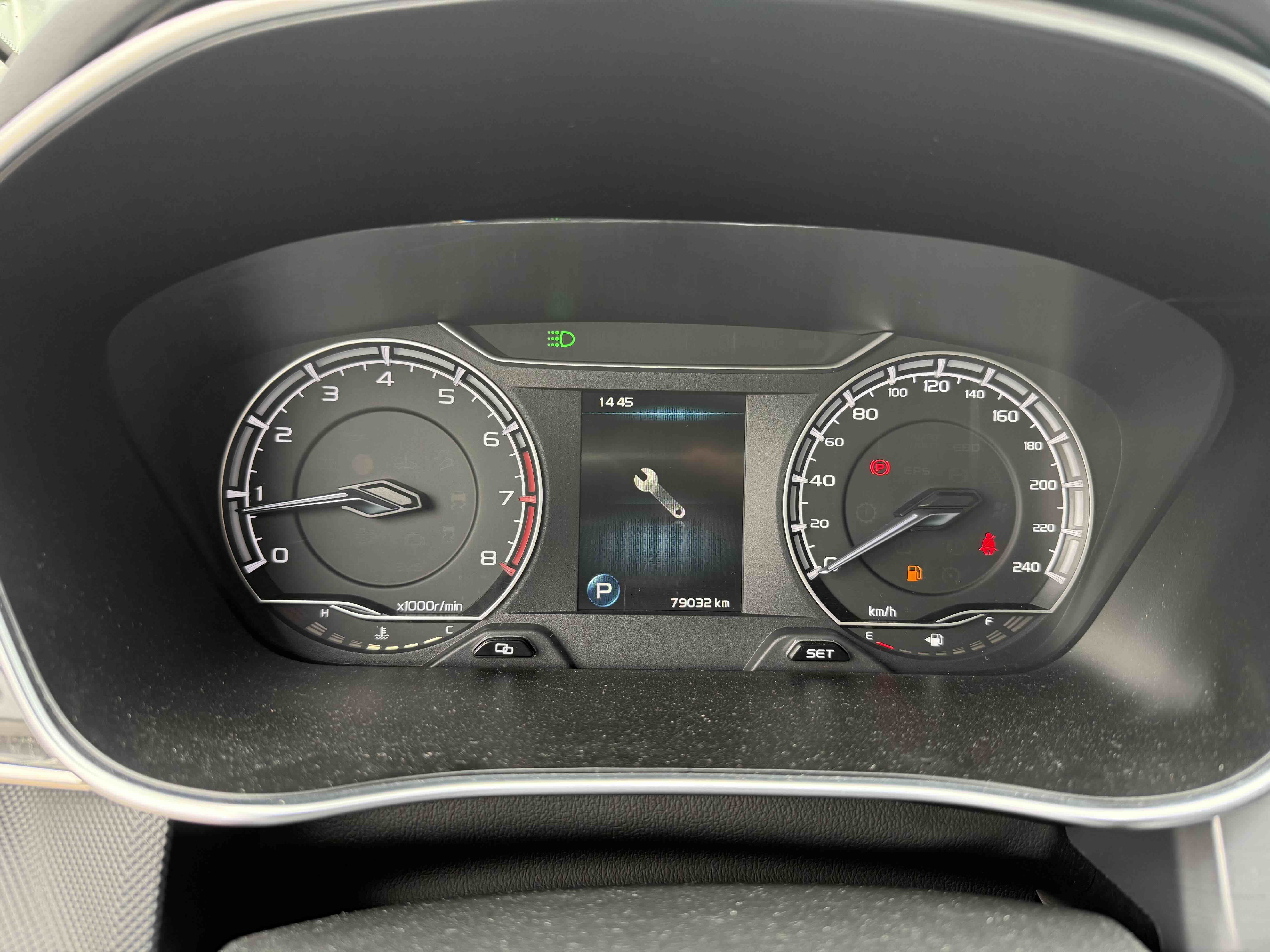 GEELY Binray 2020 car image #9