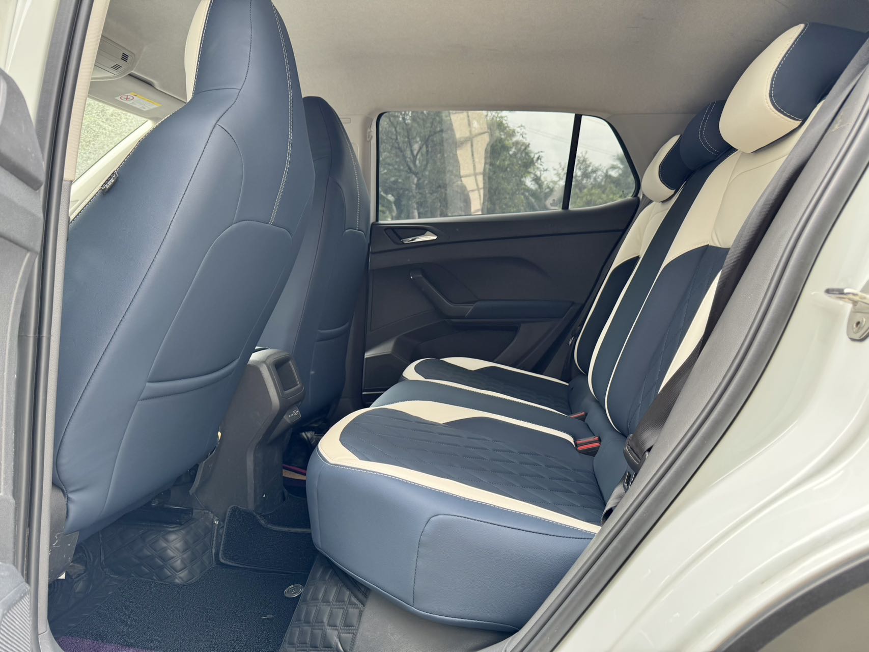 Volkswagen T-Cross 2023 #9 Volkswagen T-Cross 2023 car image #9