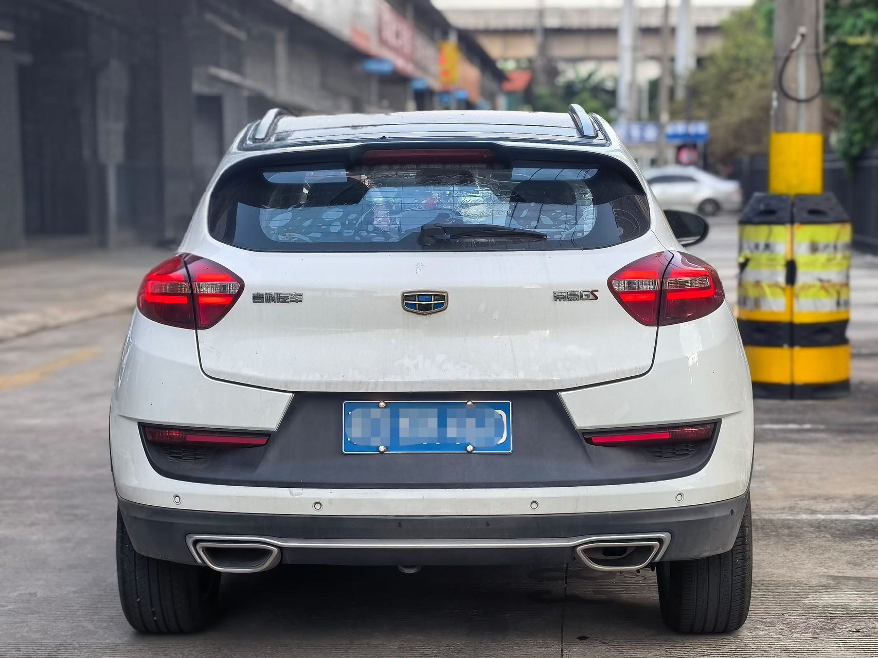 GEELY Emgrand GS 2018 car image #10