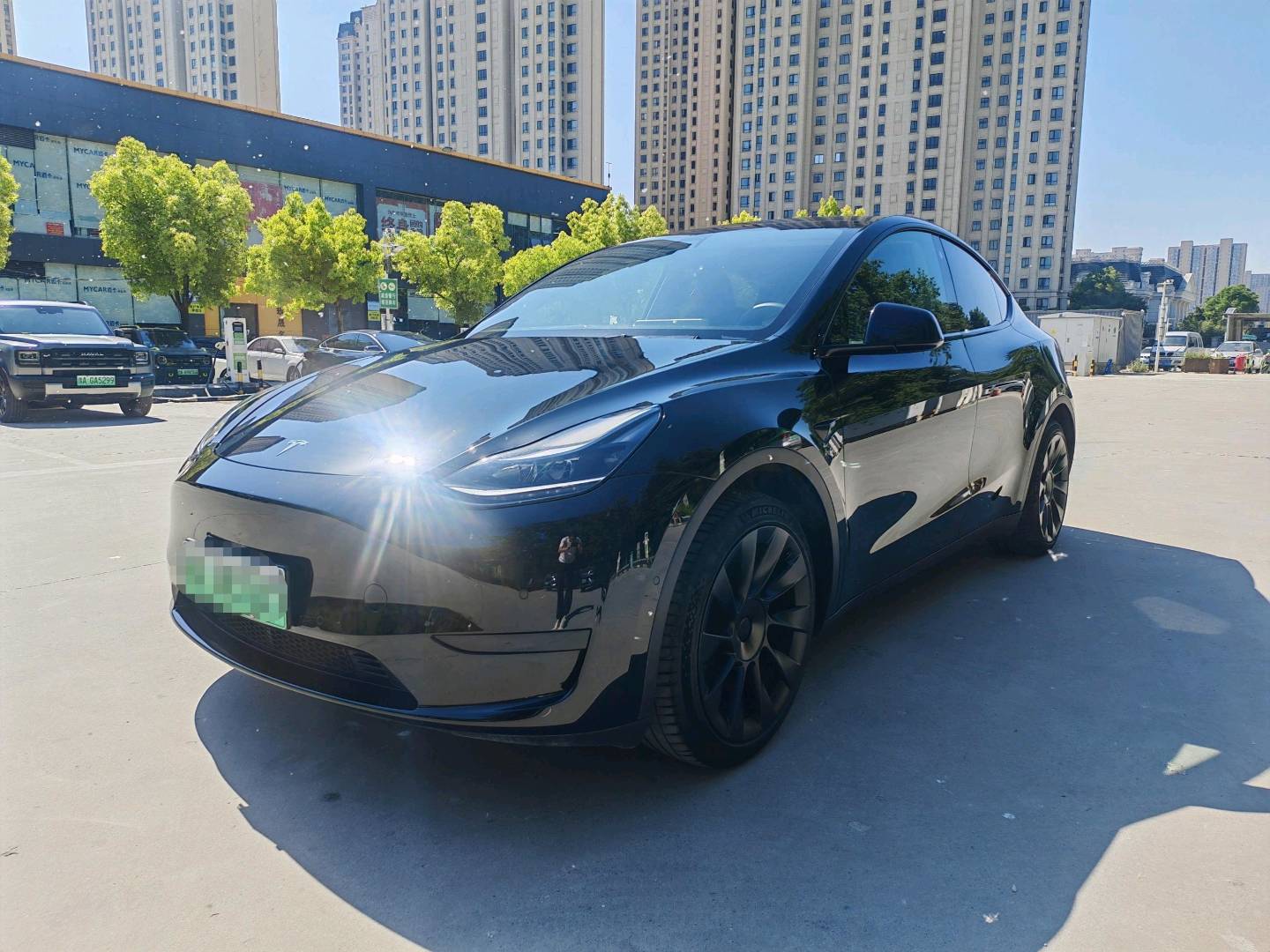 Tesla Model Y 2022 #2 Tesla Model Y 2022 car image #2