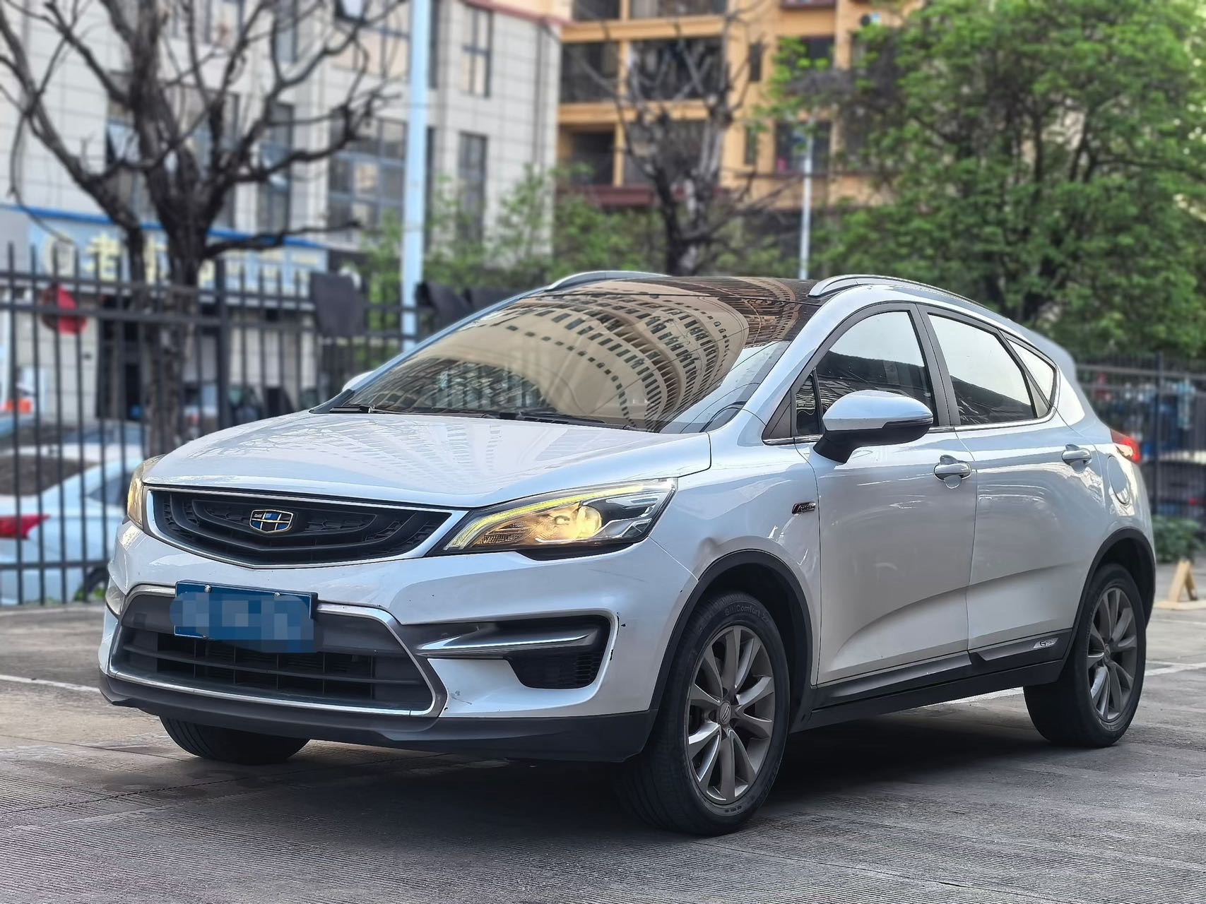 GEELY Emgrand GS 2018 car image #2