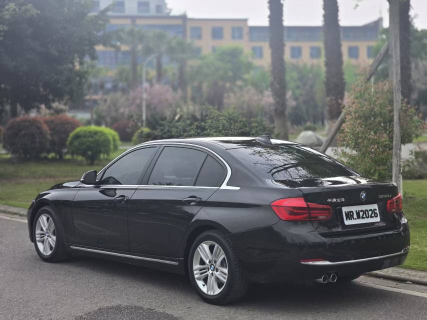BMW 3 Series 2017 #8 BMW 3 Series 2017 صورة سيارة #8
