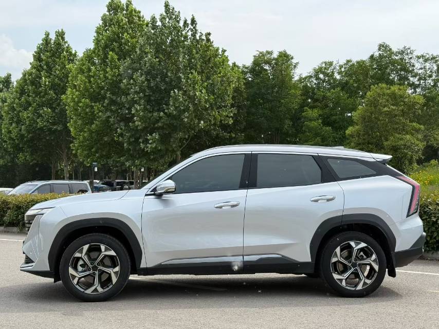 GEELY Boyue L 2022 car image #6