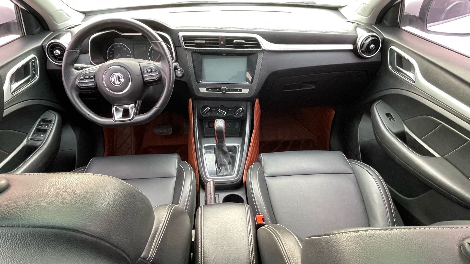 MG ZS 2017 #8 MG ZS 2017 car image #8