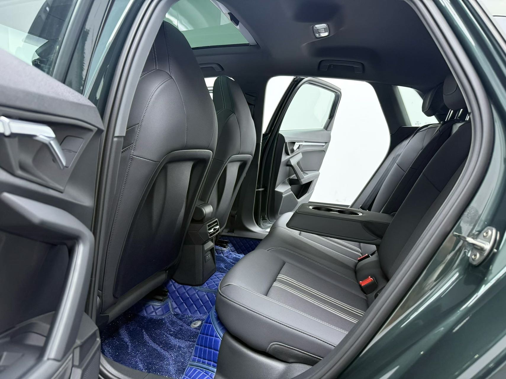 Audi A3 2024 car image #7