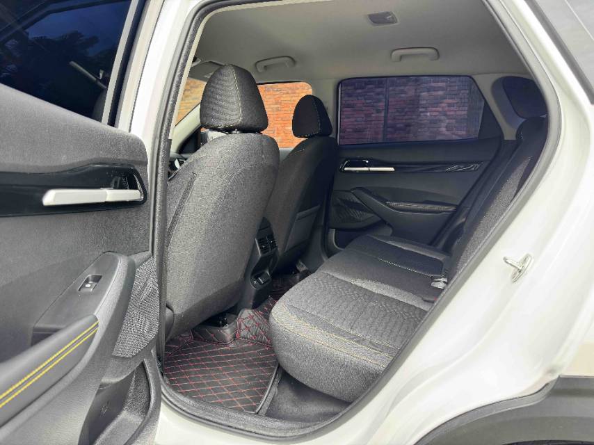 Kia Seltos 2025 car image #7