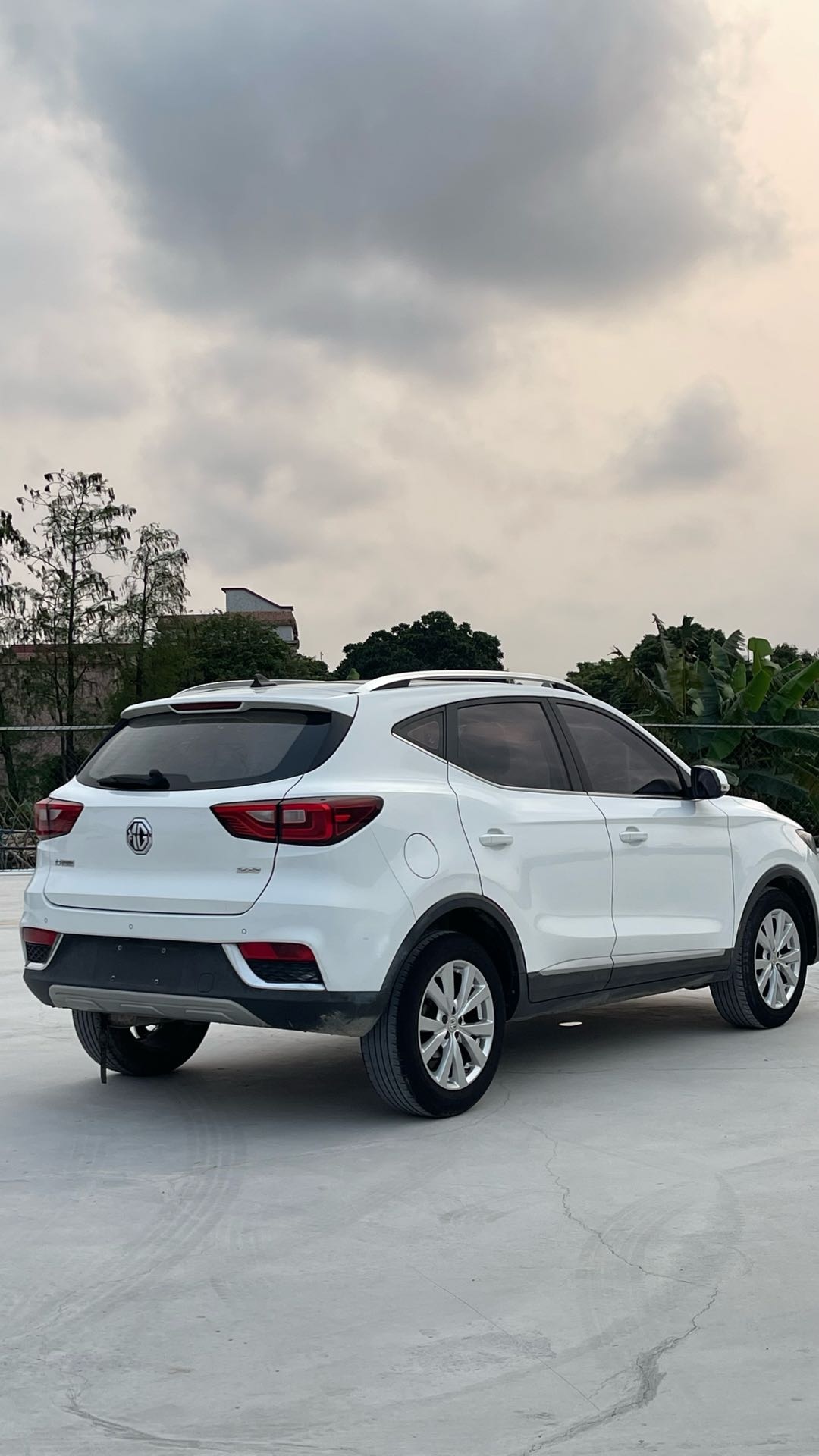 MG ZS 2017 #5 MG ZS 2017 car image #5
