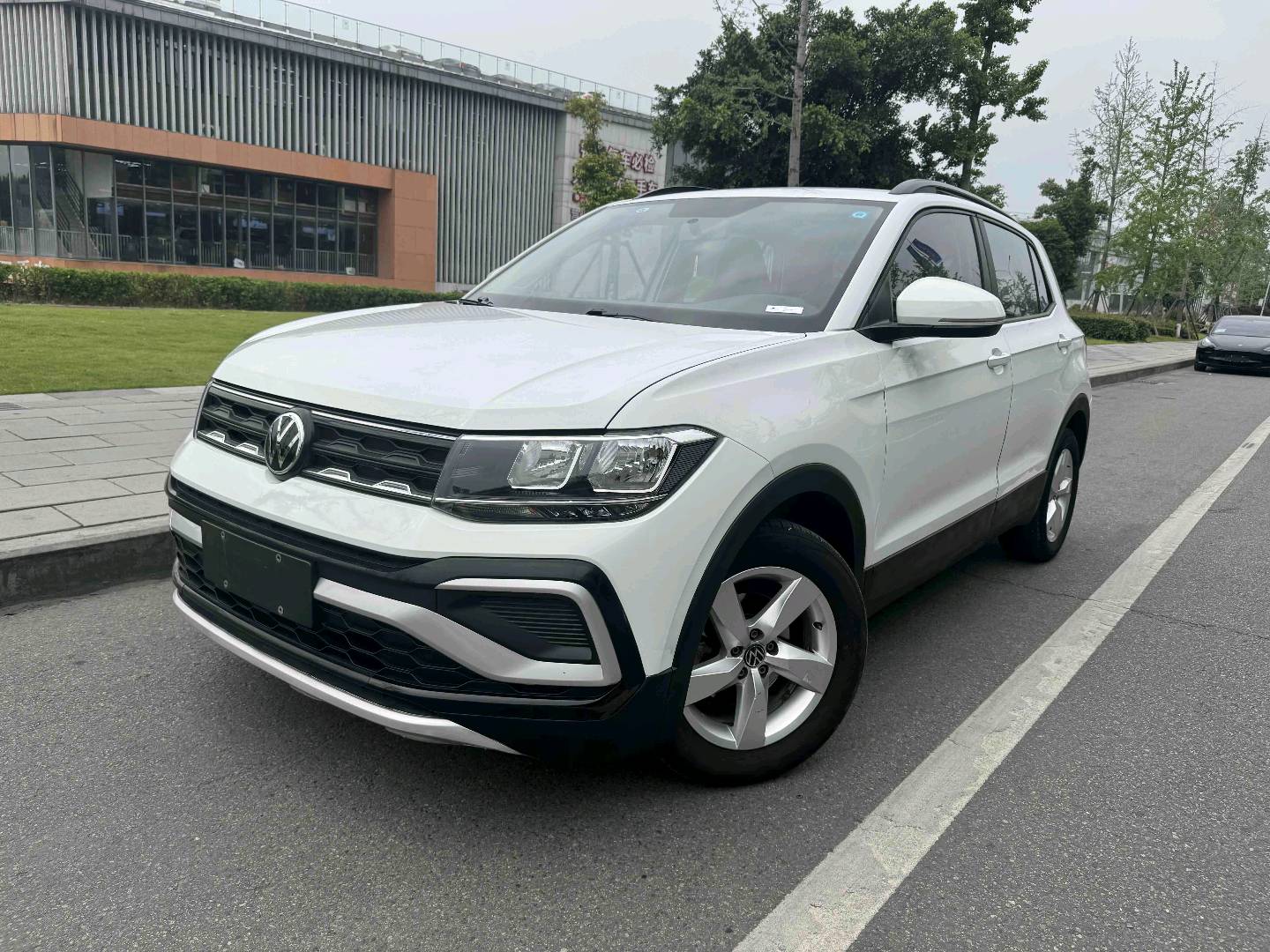 Volkswagen T-Cross 2023 #2 Volkswagen T-Cross 2023 car image #2