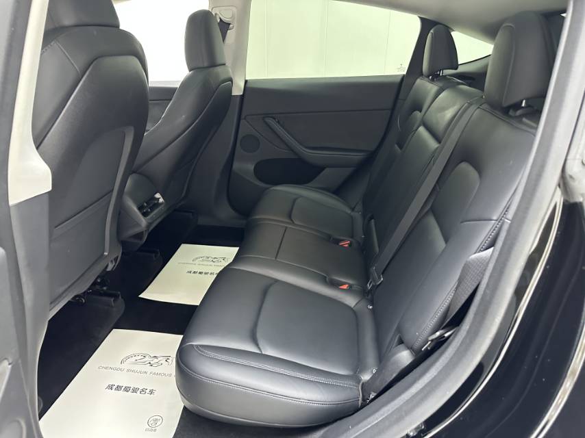 Tesla Model Y 2023 #5 Tesla Model Y 2023 car image #5