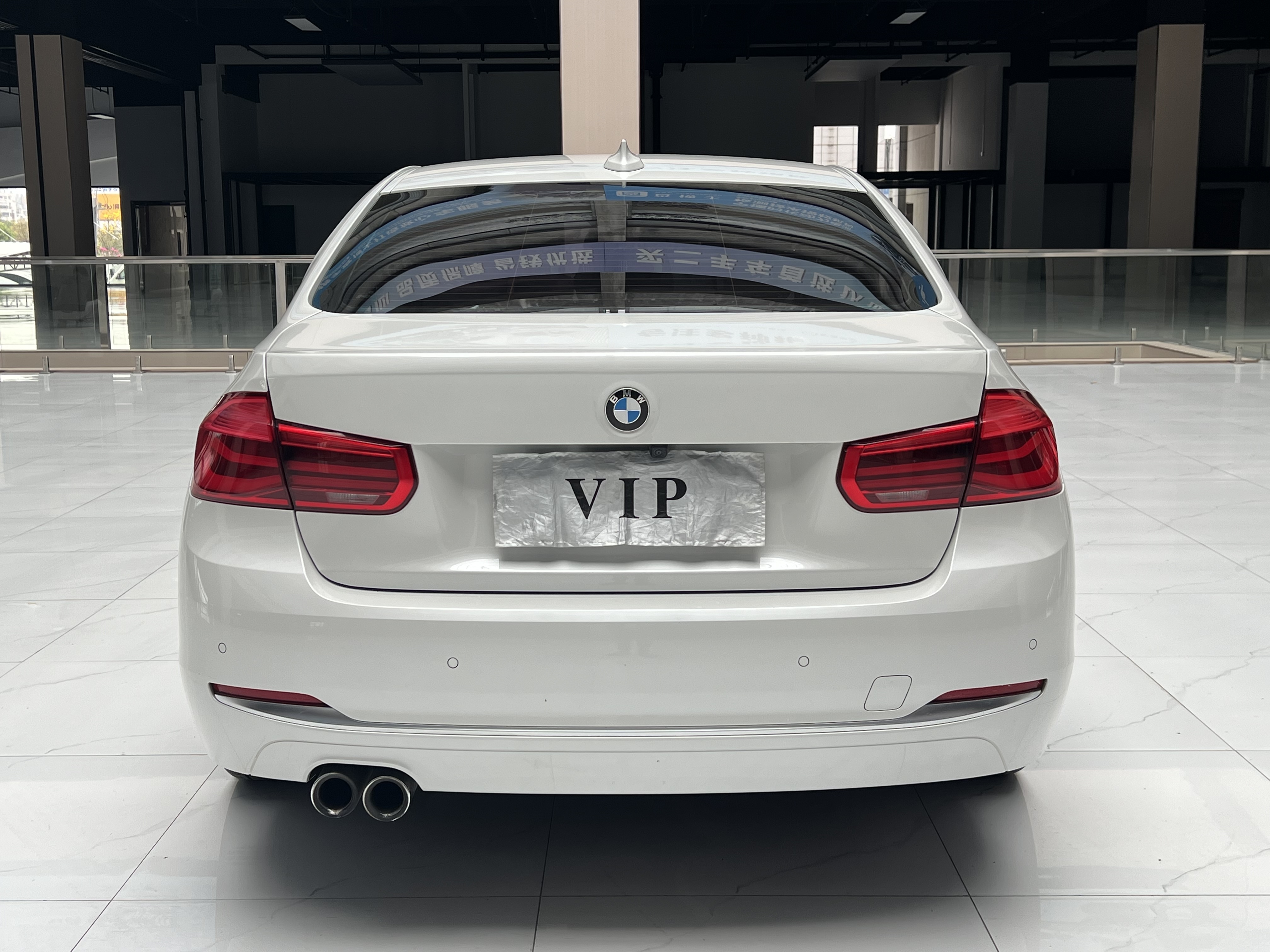 BMW 3 Series 2019 #10 BMW 3 Series 2019 car image #10
