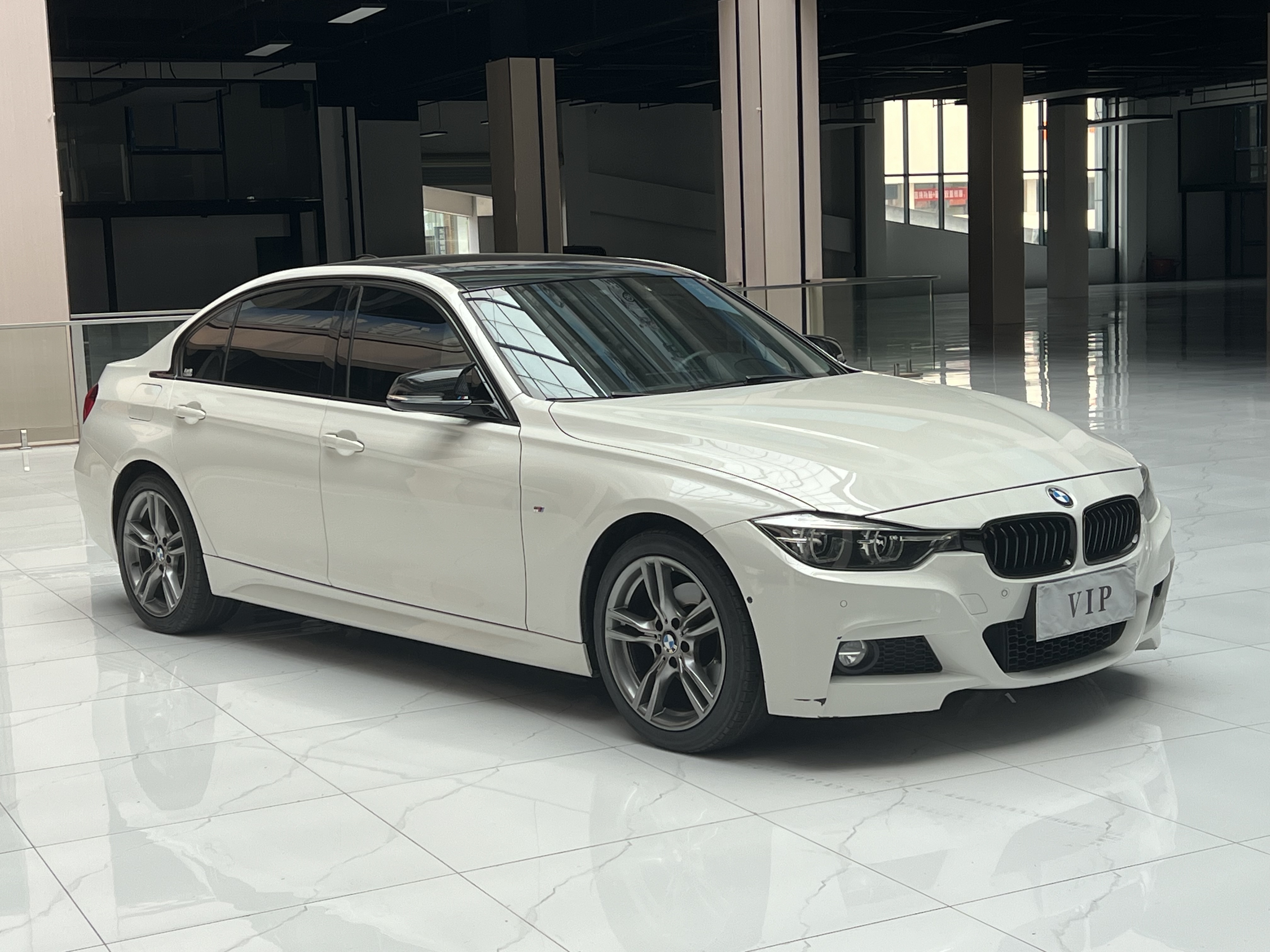 BMW 3 Series 2019 #4 BMW 3 Series 2019 car image #4