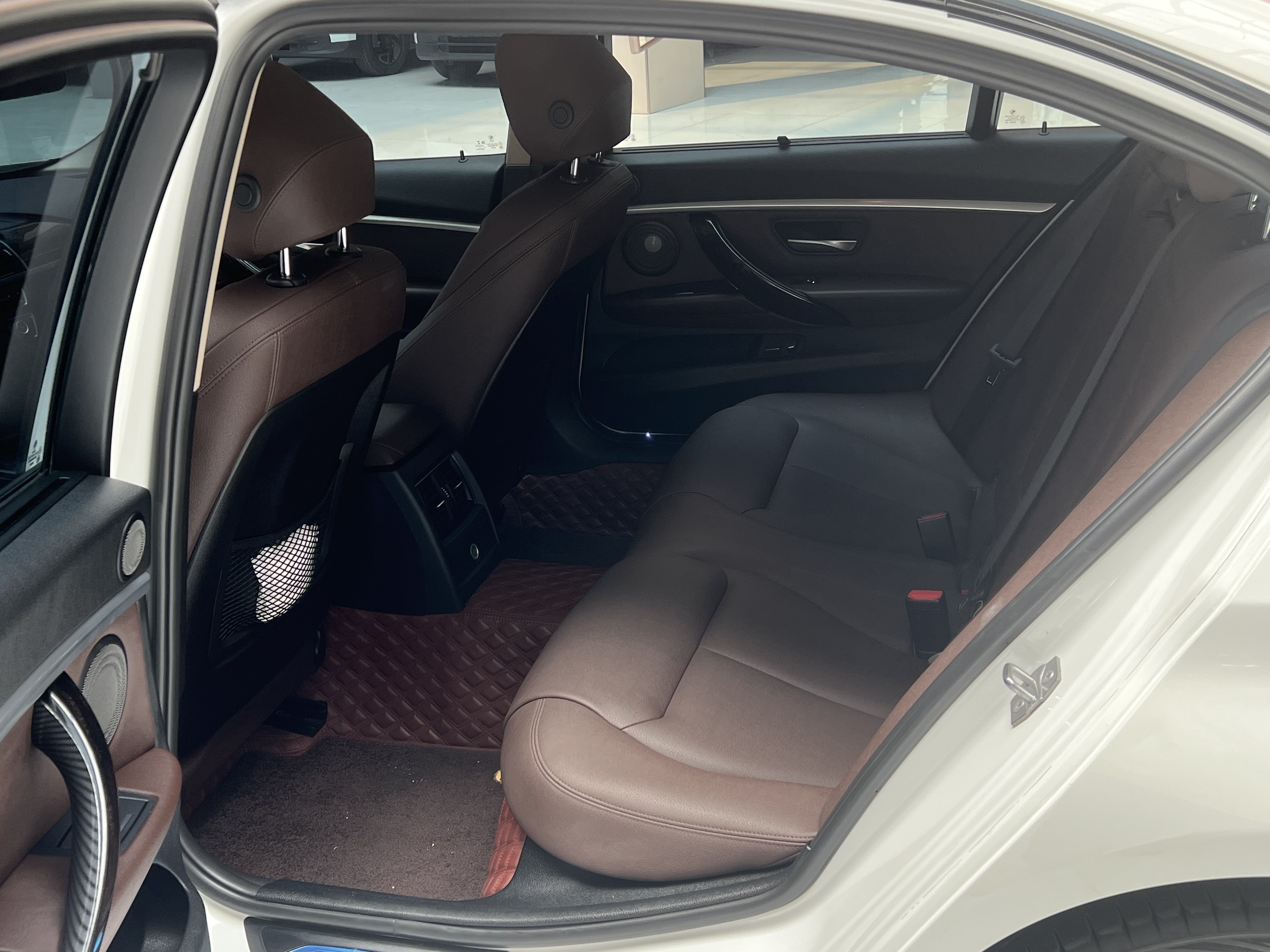 BMW 3 Series 2019 #7 BMW 3 Series 2019 car image #7