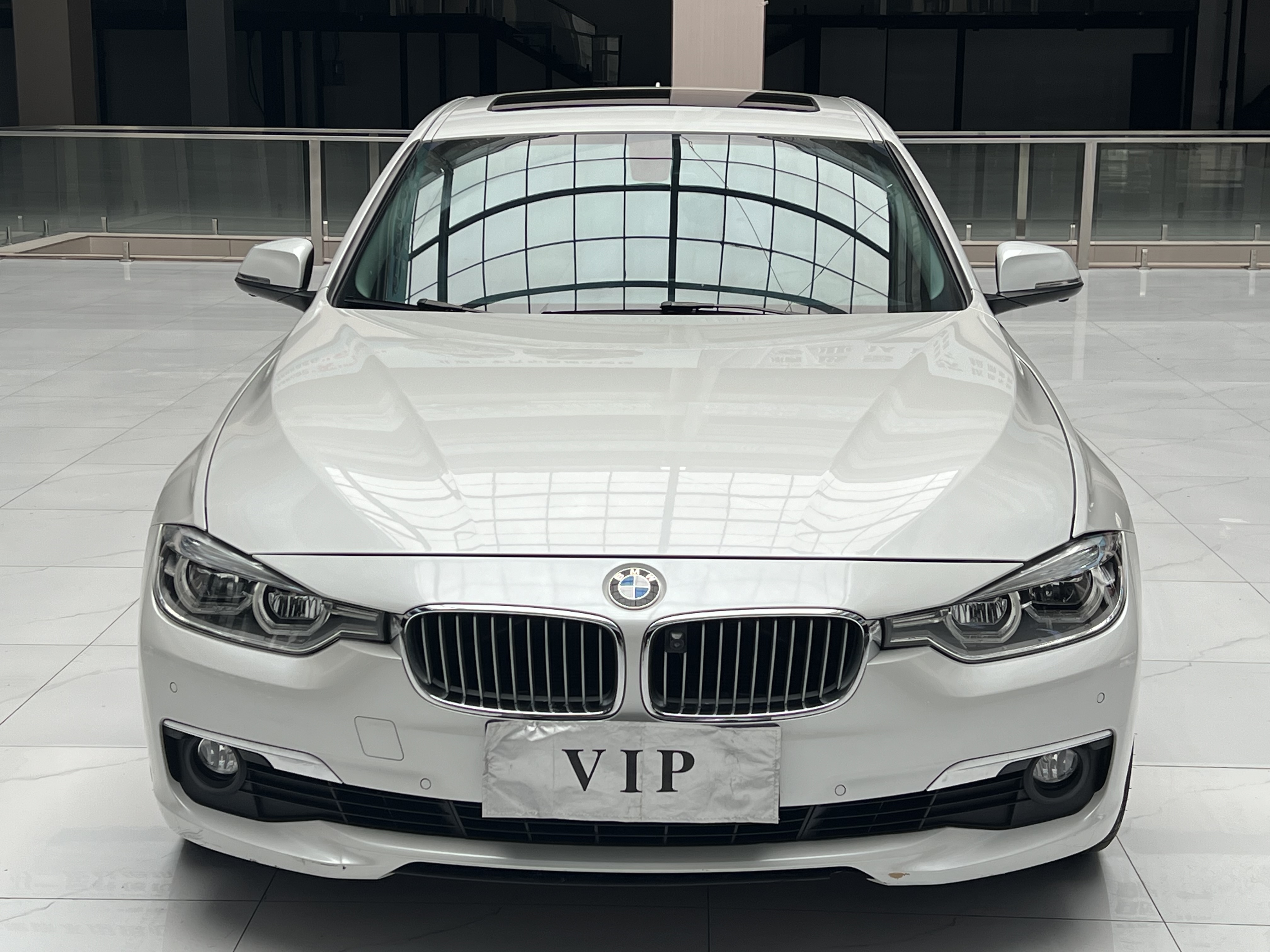 BMW 3 Series 2019 #4 BMW 3 Series 2019 car image #4