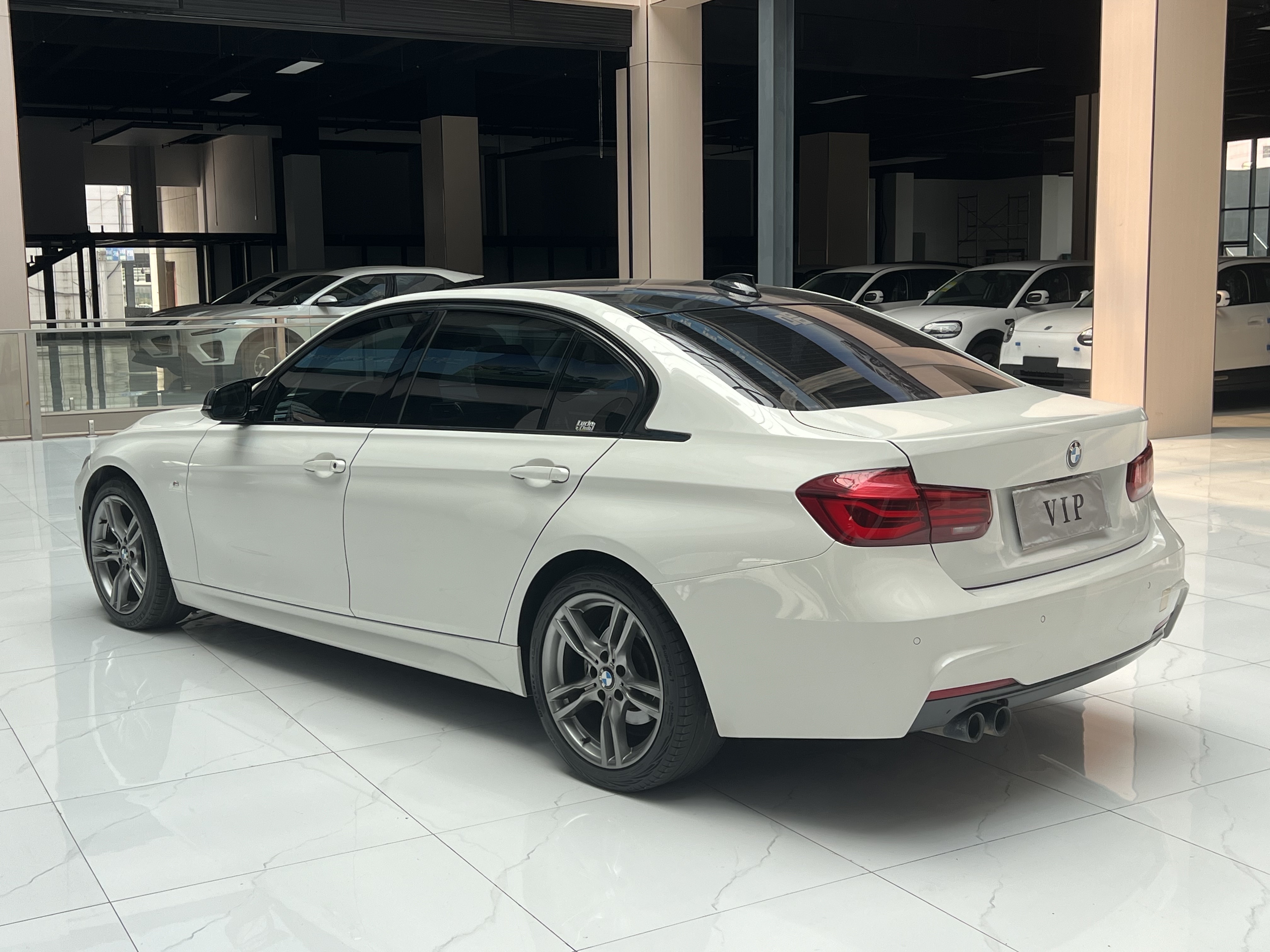 BMW 3 Series 2019 #9 BMW 3 Series 2019 car image #9