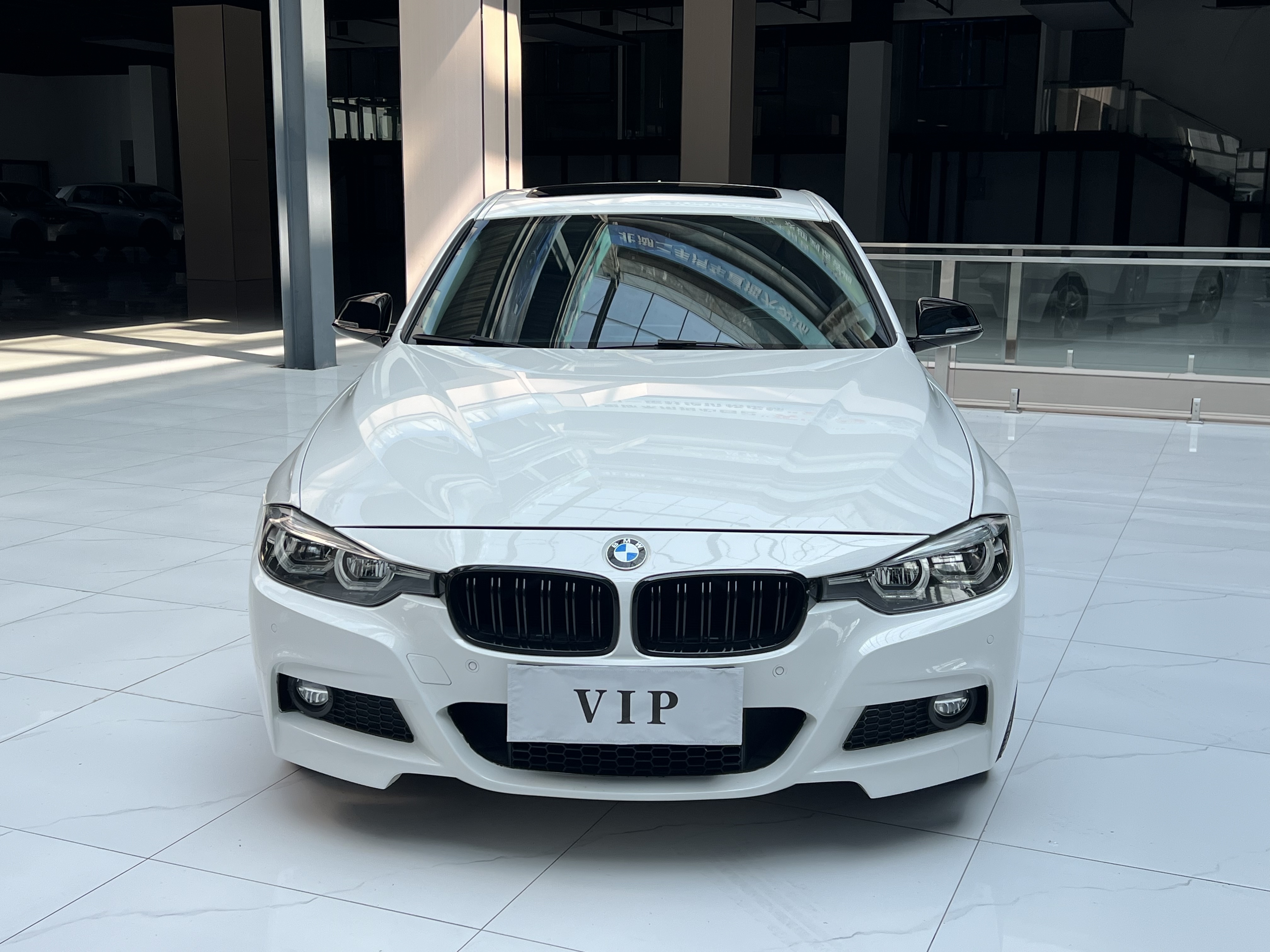 BMW 3 Series 2019 #5 BMW 3 Series 2019 car image #5