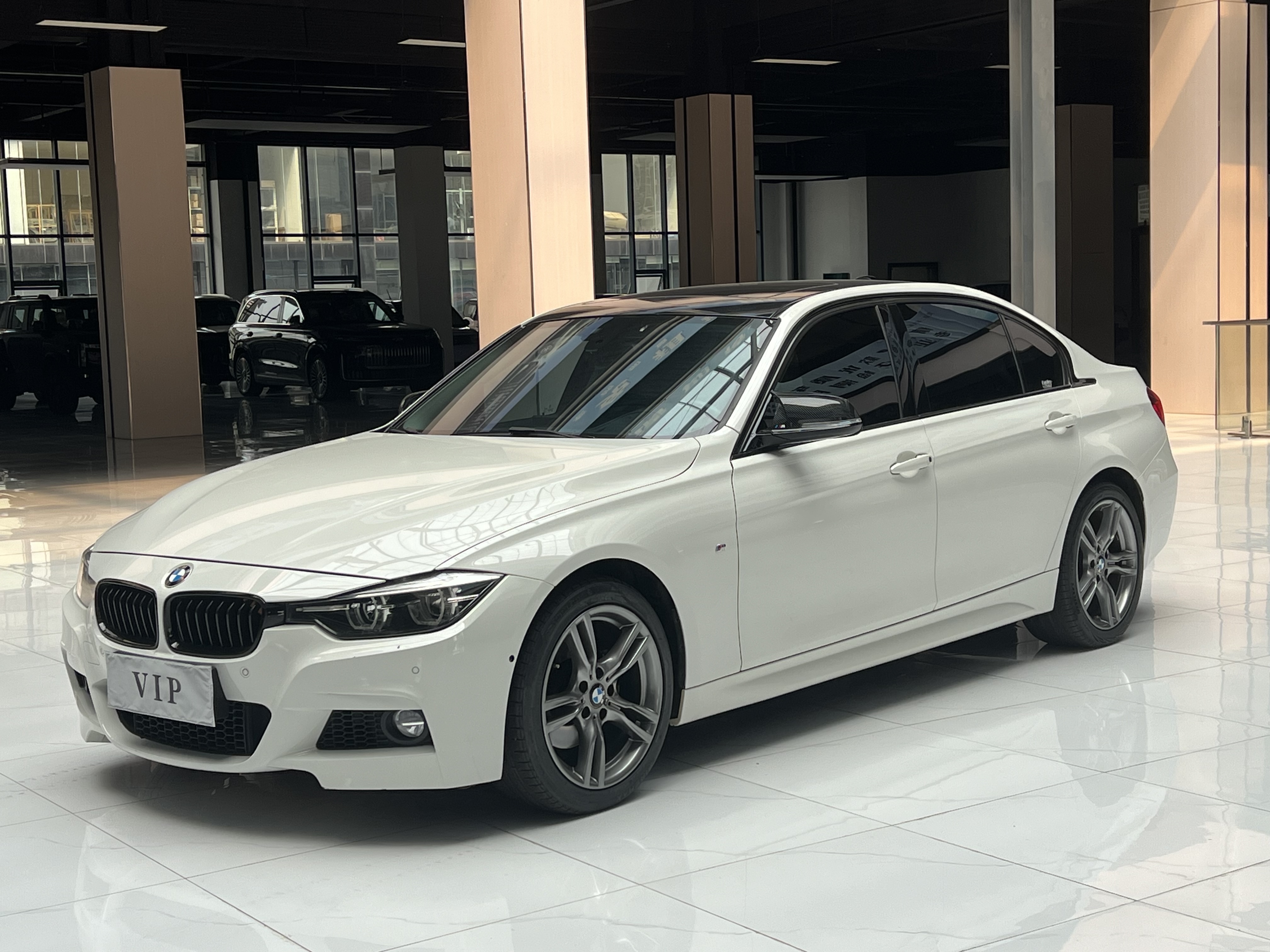 BMW 3 Series 2019 #2 BMW 3 Series 2019 car image #2