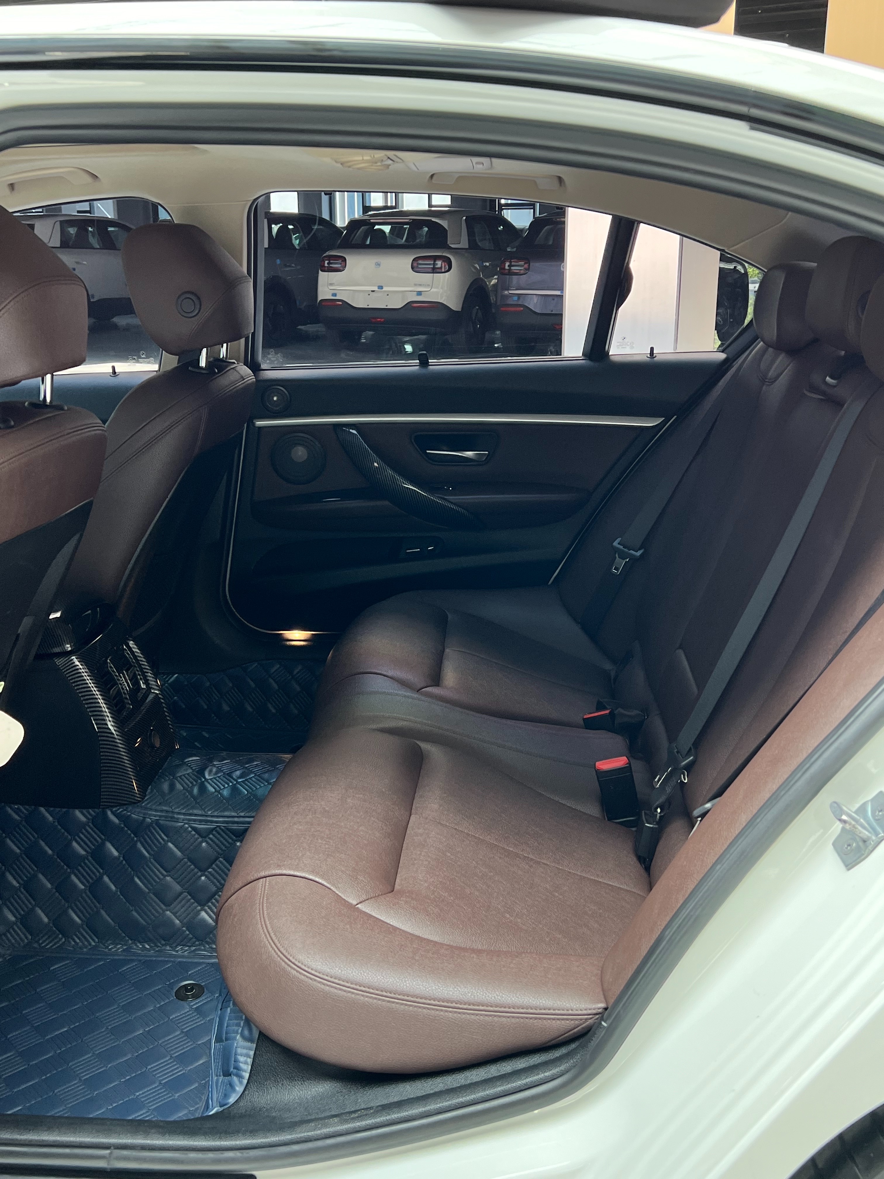 BMW 3 Series 2019 #7 BMW 3 Series 2019 car image #7