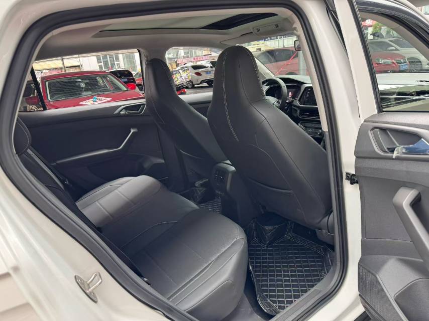 Volkswagen T-Cross 2020 #7 Volkswagen T-Cross 2020 car image #7