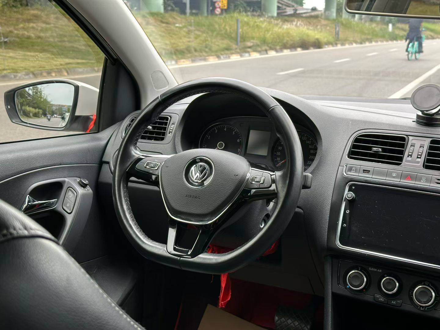 Volkswagen Polo 2019 #10 Volkswagen Polo 2019 car image #10