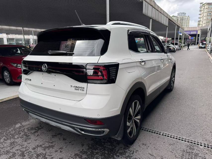 Volkswagen T-Cross 2020 #11 Volkswagen T-Cross 2020 car image #11