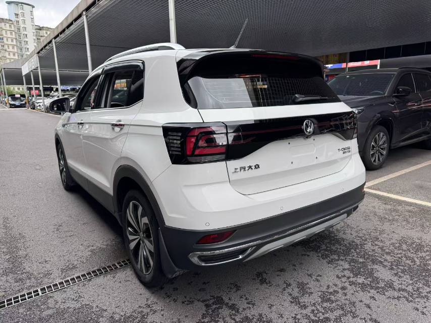 Volkswagen T-Cross 2020 #9 Volkswagen T-Cross 2020 car image #9