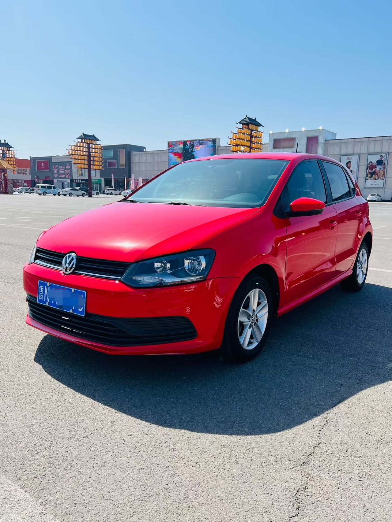 Volkswagen Polo 2018 car image #2