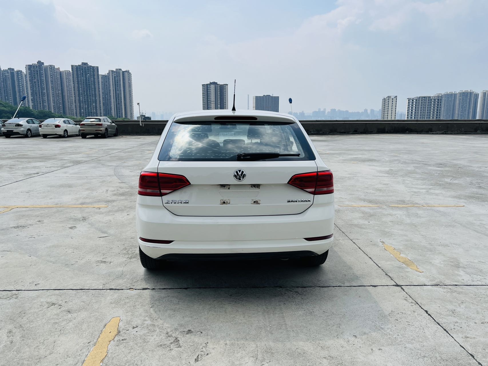 Volkswagen Santana 2017 car image #10