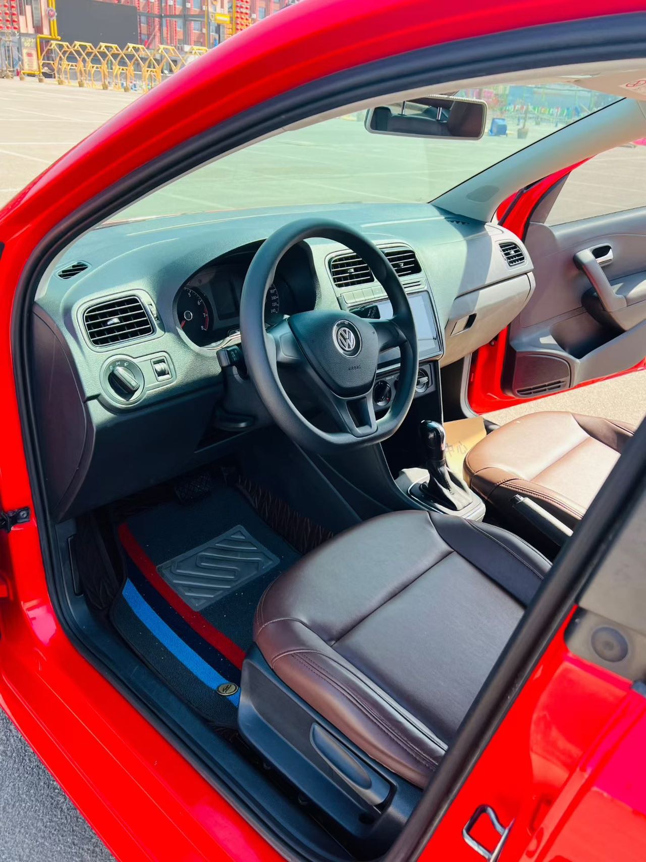 Volkswagen Polo 2018 car image #22