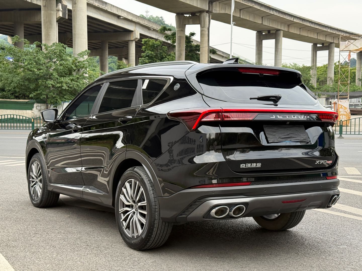 Jetour X70 PLUS 2023 car image #8
