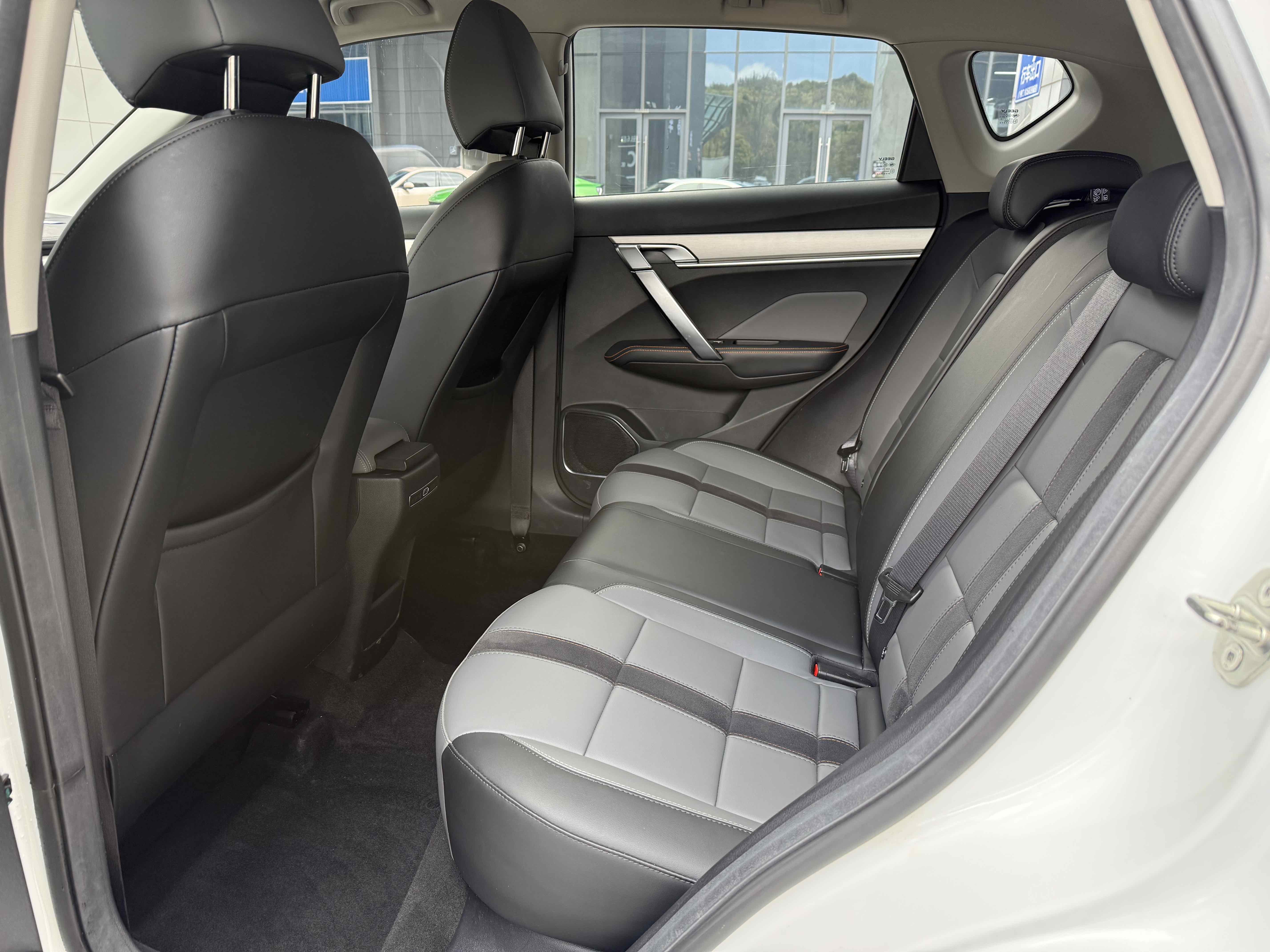 GEELY Coolray 2023 #7 GEELY Coolray 2023 صورة سيارة #7
