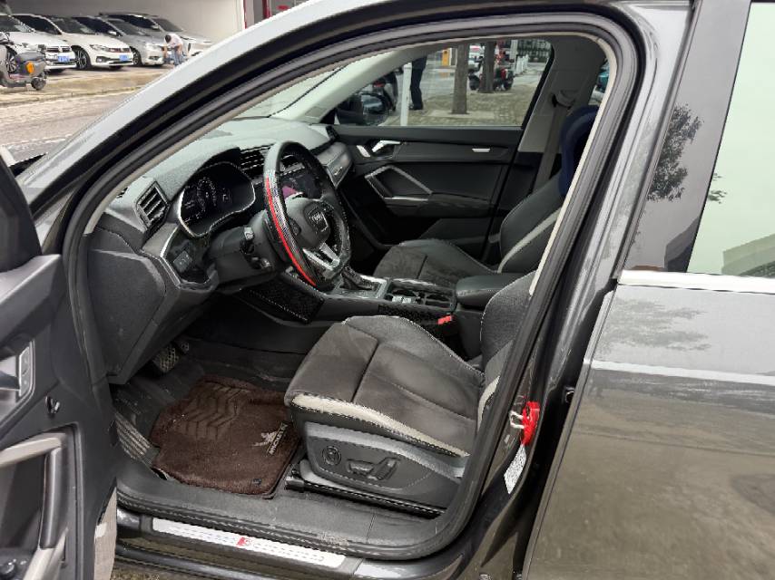 Audi Q3 2019 #6 Audi Q3 2019 car image #6