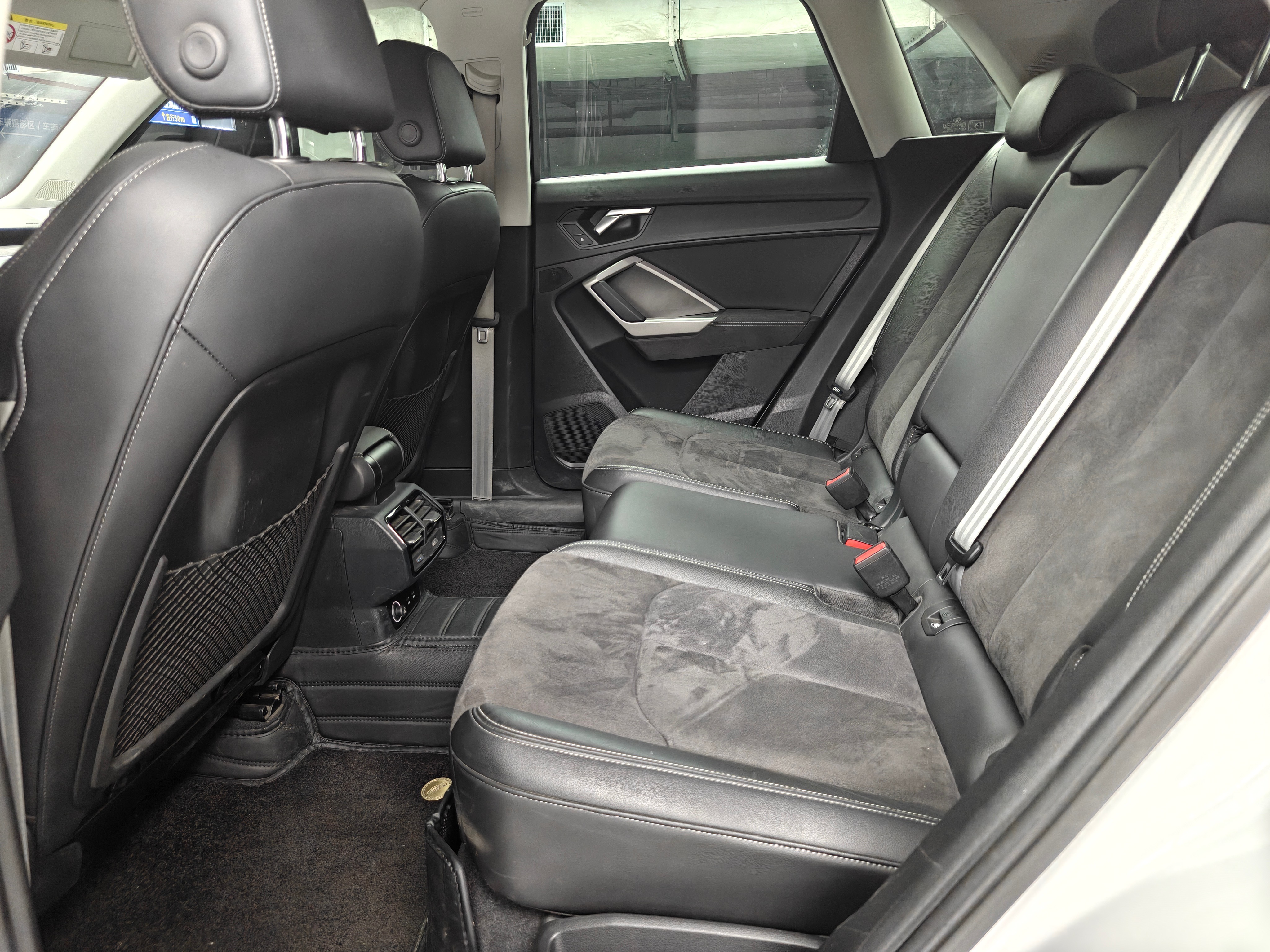 Audi Q3 2022 car image #11