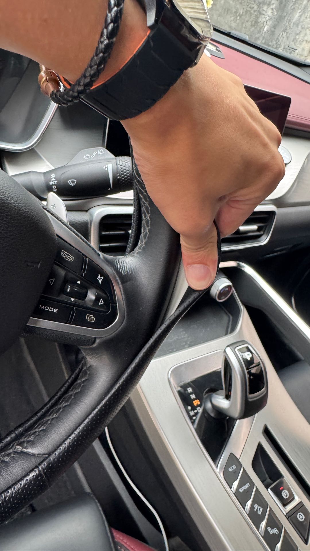 GEELY Coolray 2019 car image #8