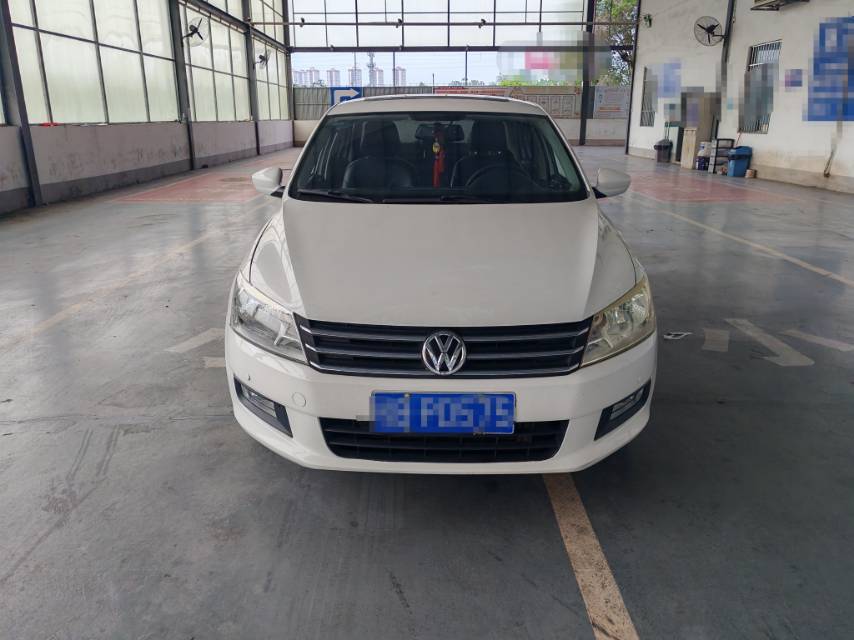 Volkswagen Santana 2013 car image #4